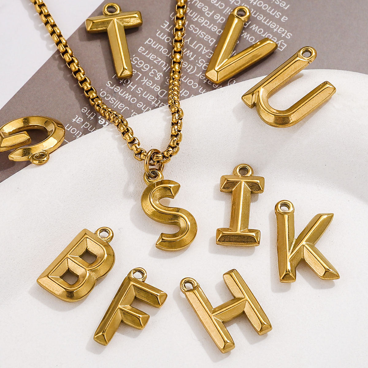 PD19 Stainless Steel 26 Letters Pendant Charms for DIY Jewelry Necklace Accessories