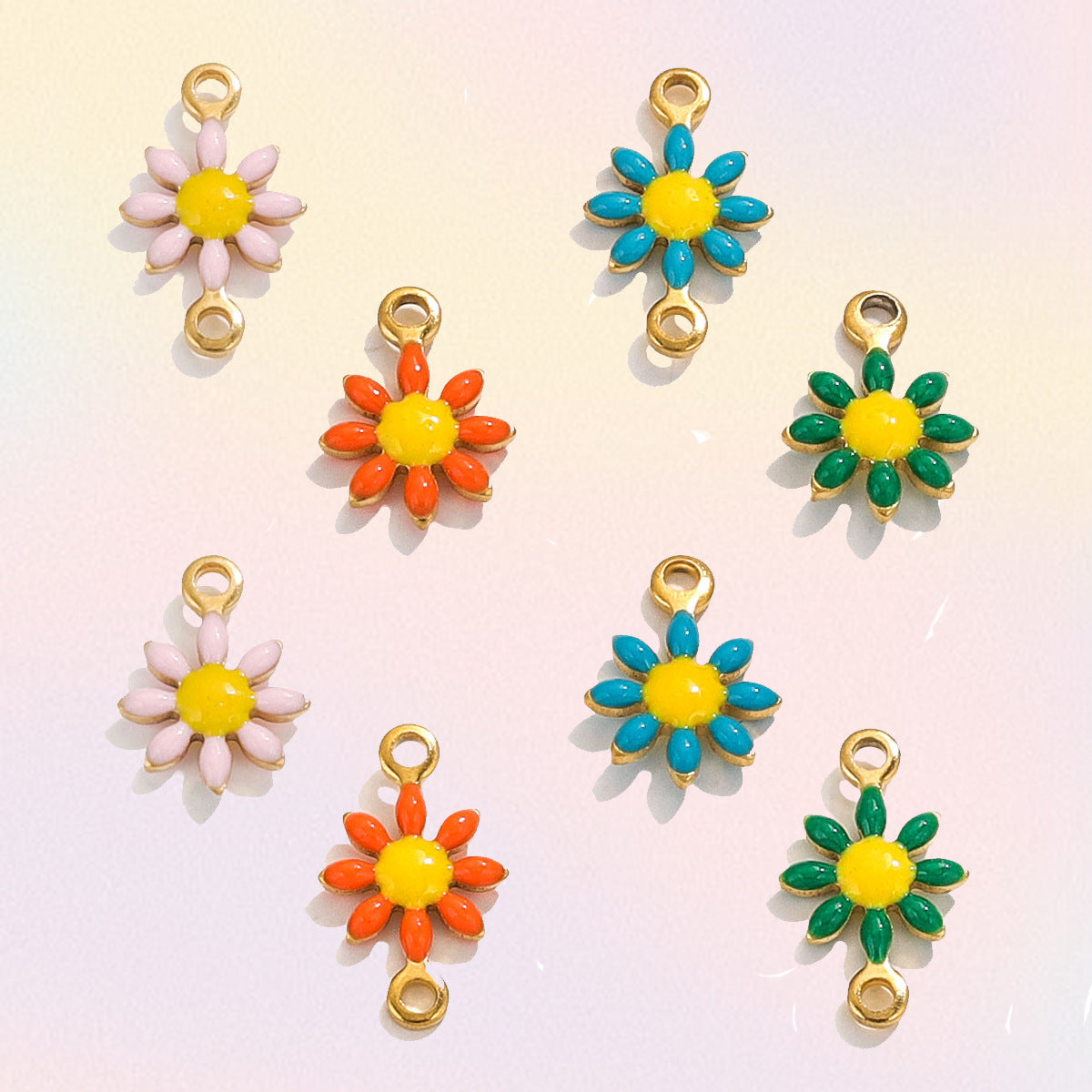 SPC77 Daisy Flower Pendent for Bracelet Necklace Making 20Pcs per Bag