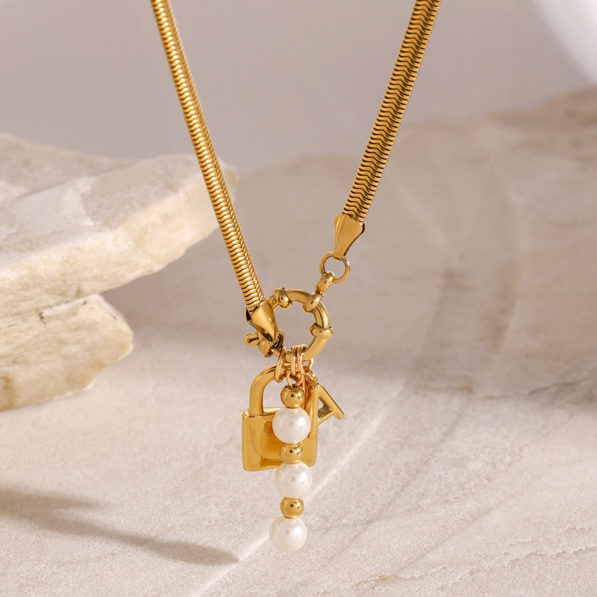 JDNW2408014 Stainless Steel Necklace Lock Letter Pendant with Waterproof no Tarnish Chain Necklace for Women