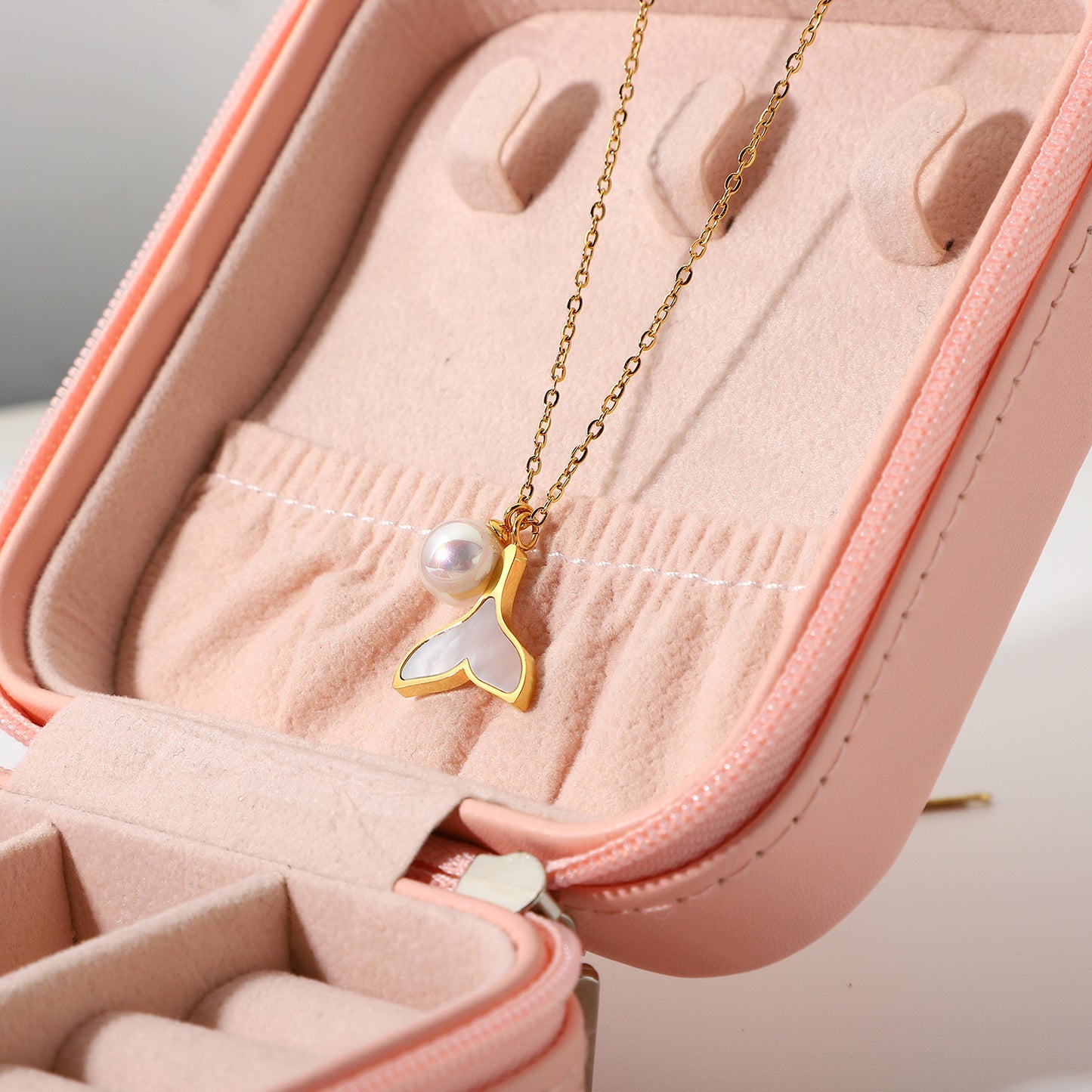 JDN20642 Mermaid's tail Pendant Necklace Stainless Steel Waterproof Chain Necklace for Women