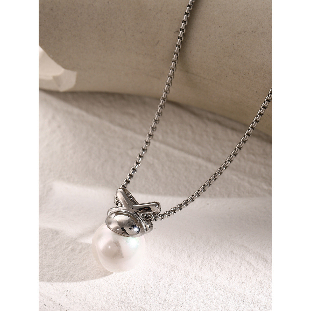 JDN2403009 Pearl Necklace Stainless Steel Chain Necklace for Women