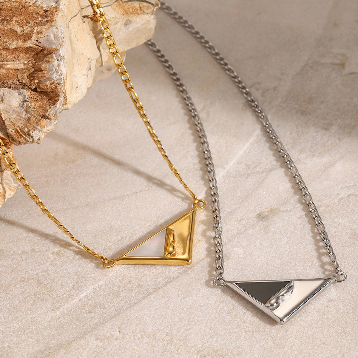 JDN2409053 Triangle Shape Pendant Necklace Stainless Steel Necklace