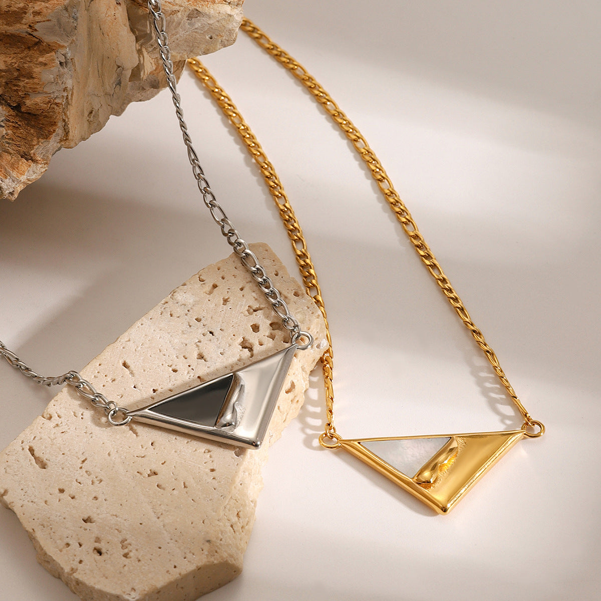 JDN2409053 Triangle Shape Pendant Necklace Stainless Steel Necklace